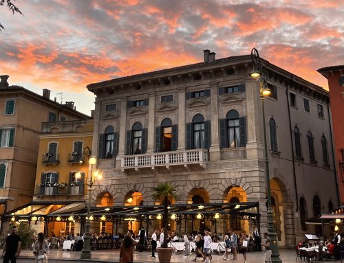 Il “Palazzo degli Honorij-Malfatti”, eccezionale edificio d’impronta sammicheliana, onore di Verona e della sua Piazza Bra